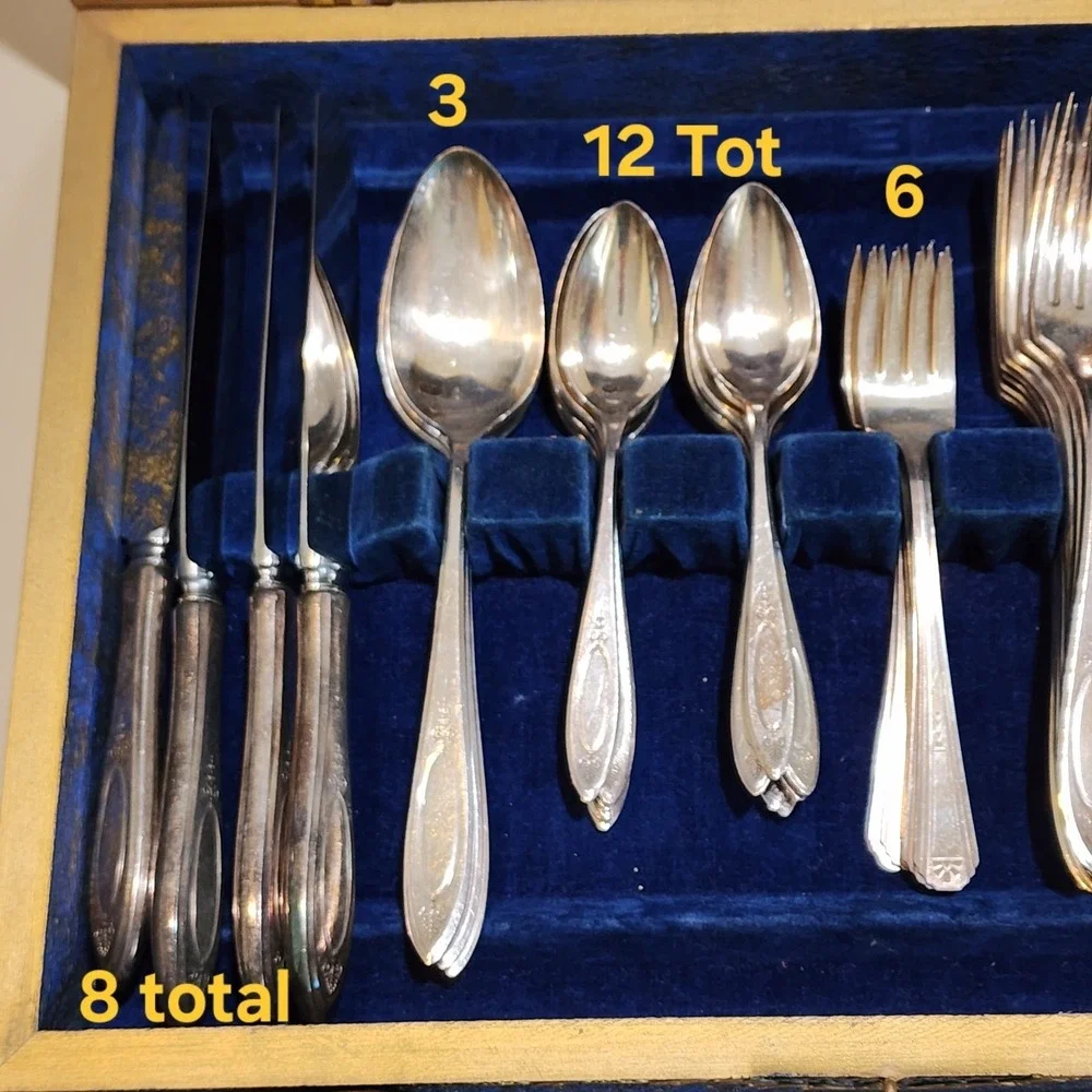 Vtg Oneida Community Plate Adam Silverplate 61 pc Silverware Set W/ Case 1950s